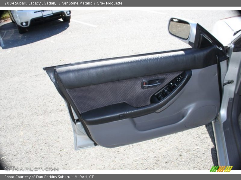 Silver Stone Metallic / Gray Moquette 2004 Subaru Legacy L Sedan