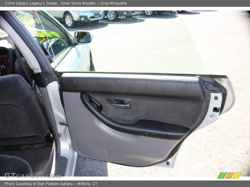 Silver Stone Metallic / Gray Moquette 2004 Subaru Legacy L Sedan