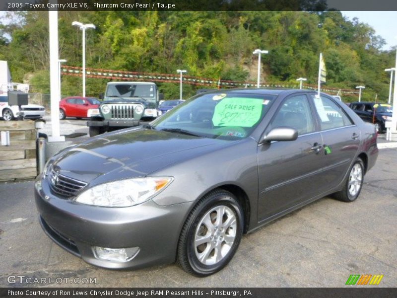Phantom Gray Pearl / Taupe 2005 Toyota Camry XLE V6