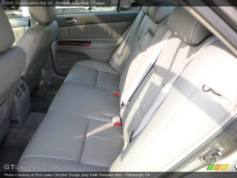 Phantom Gray Pearl / Taupe 2005 Toyota Camry XLE V6