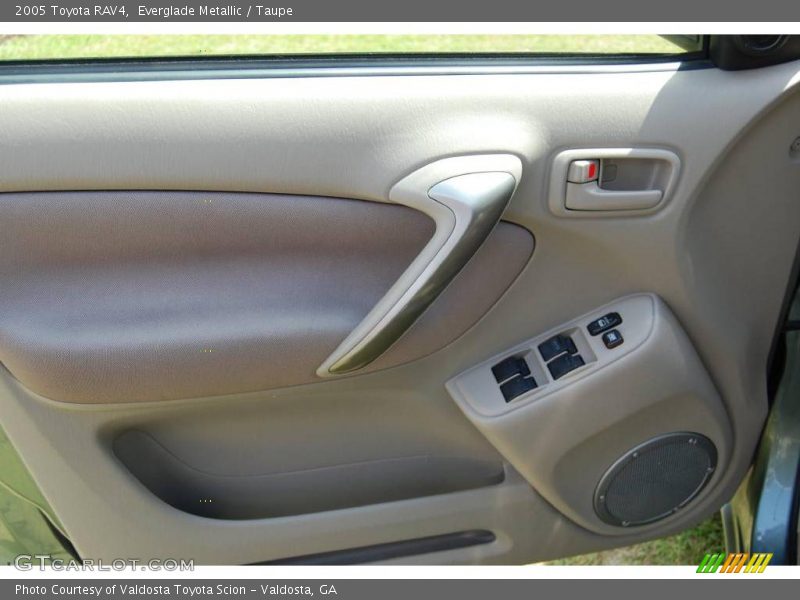Everglade Metallic / Taupe 2005 Toyota RAV4