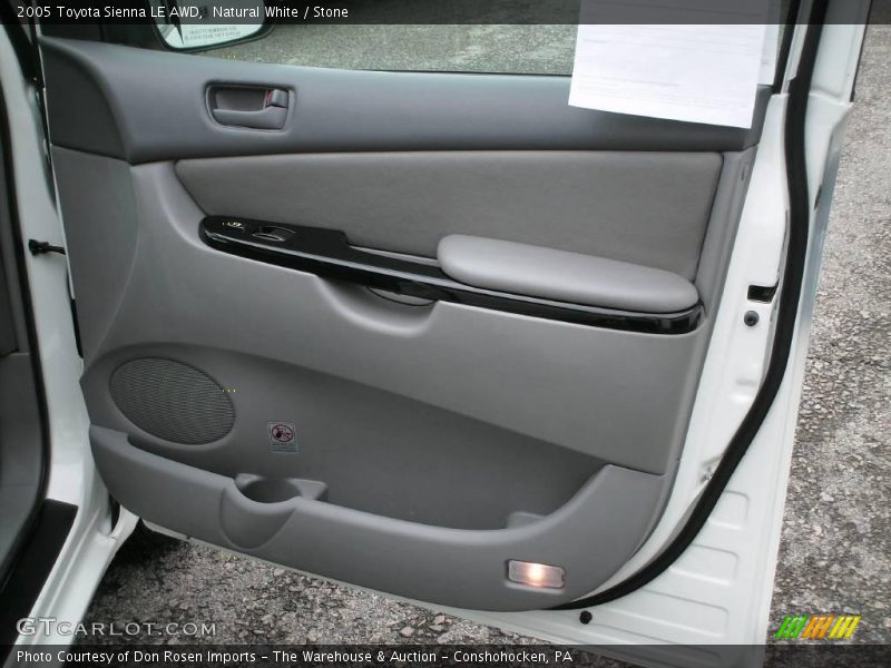Natural White / Stone 2005 Toyota Sienna LE AWD