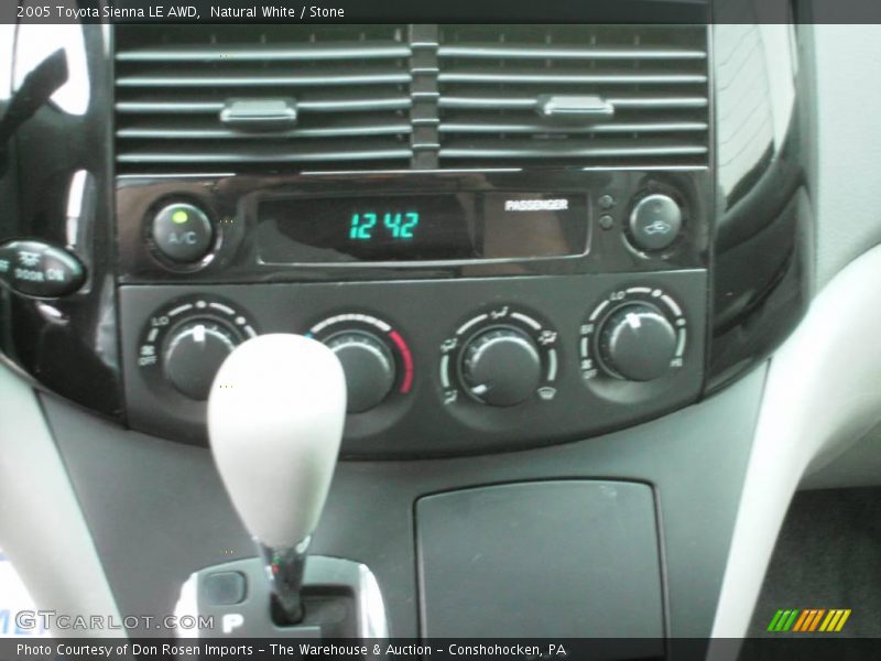 Natural White / Stone 2005 Toyota Sienna LE AWD
