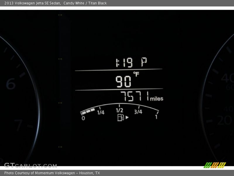 Candy White / Titan Black 2013 Volkswagen Jetta SE Sedan