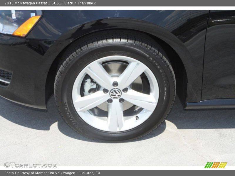 Black / Titan Black 2013 Volkswagen Passat 2.5L SE