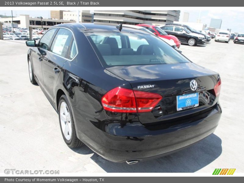Black / Titan Black 2013 Volkswagen Passat 2.5L SE