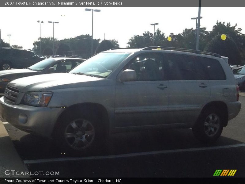 Millenium Silver Metallic / Ivory Beige 2007 Toyota Highlander V6