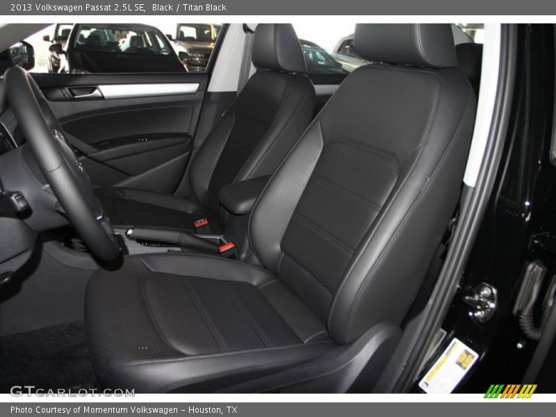 Black / Titan Black 2013 Volkswagen Passat 2.5L SE
