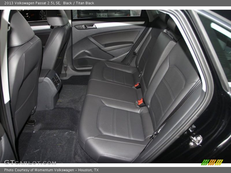 Black / Titan Black 2013 Volkswagen Passat 2.5L SE