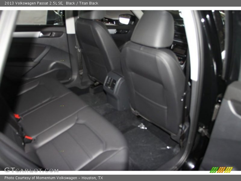 Black / Titan Black 2013 Volkswagen Passat 2.5L SE