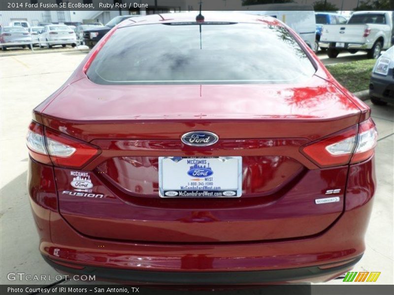 Ruby Red / Dune 2014 Ford Fusion SE EcoBoost