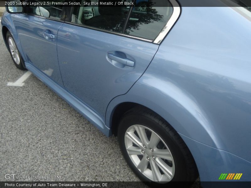 Sky Blue Metallic / Off Black 2010 Subaru Legacy 2.5i Premium Sedan