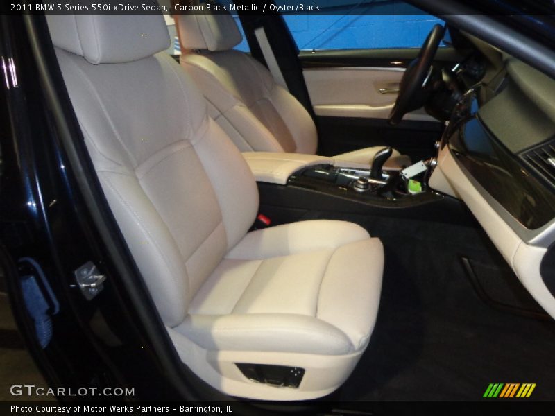 Carbon Black Metallic / Oyster/Black 2011 BMW 5 Series 550i xDrive Sedan