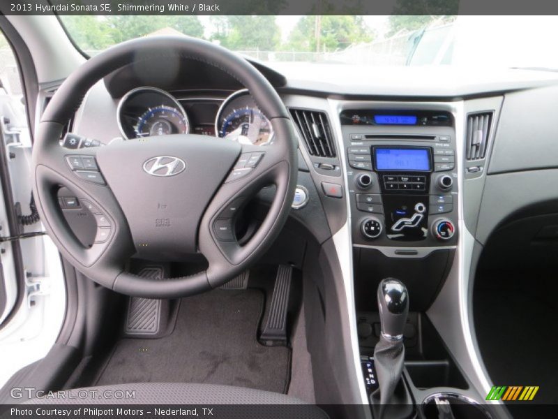 Shimmering White / Black 2013 Hyundai Sonata SE