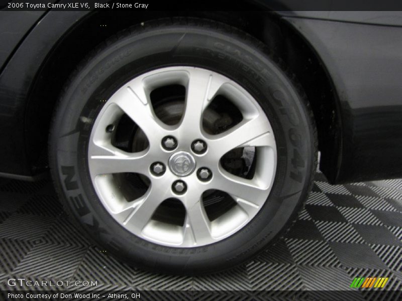 Black / Stone Gray 2006 Toyota Camry XLE V6