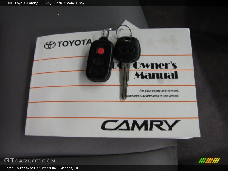 Black / Stone Gray 2006 Toyota Camry XLE V6