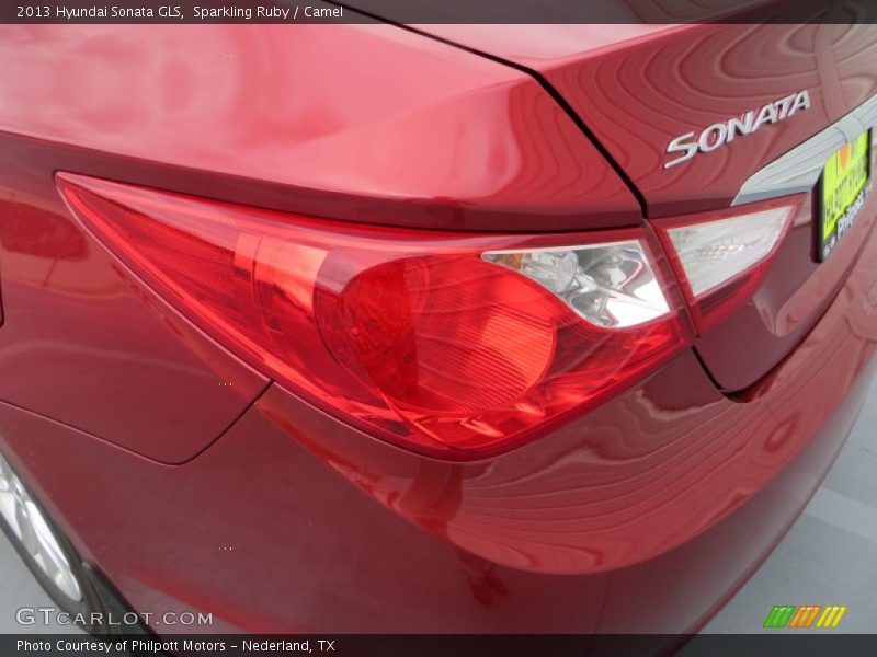 Sparkling Ruby / Camel 2013 Hyundai Sonata GLS