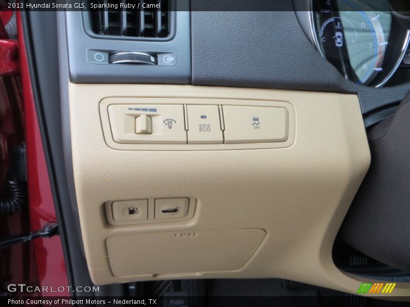 Sparkling Ruby / Camel 2013 Hyundai Sonata GLS