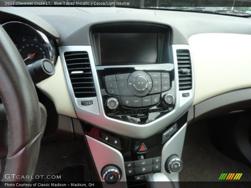 Blue Topaz Metallic / Cocoa/Light Neutral 2013 Chevrolet Cruze LT