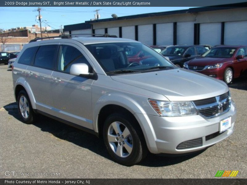 Bright Silver Metallic / Dark Slate Gray/Light Graystone 2009 Dodge Journey SXT