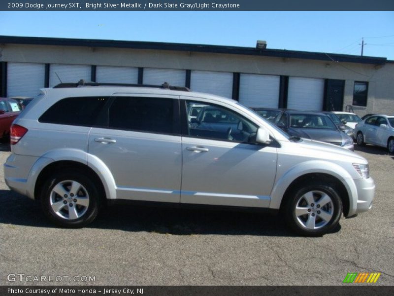 Bright Silver Metallic / Dark Slate Gray/Light Graystone 2009 Dodge Journey SXT