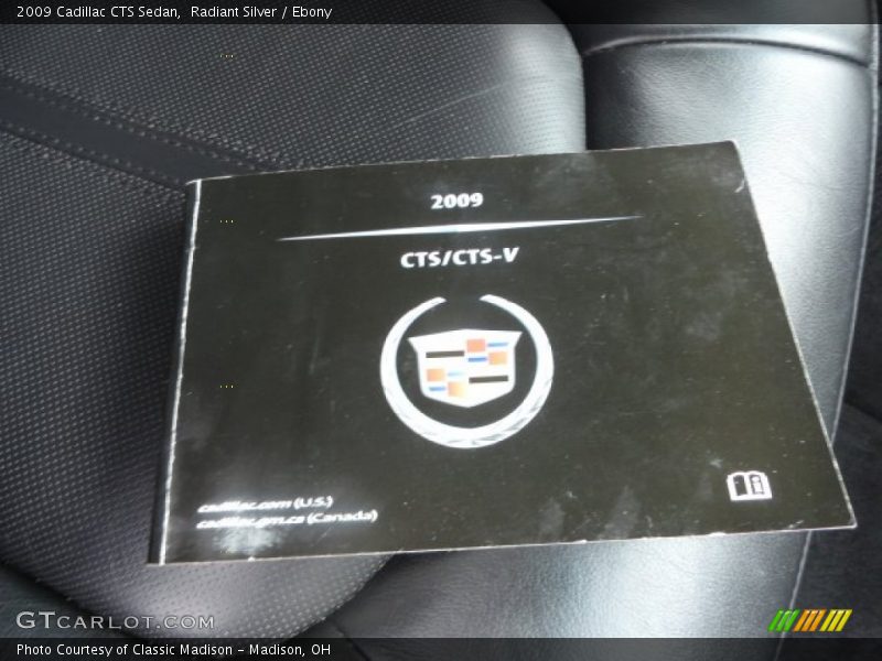 Radiant Silver / Ebony 2009 Cadillac CTS Sedan