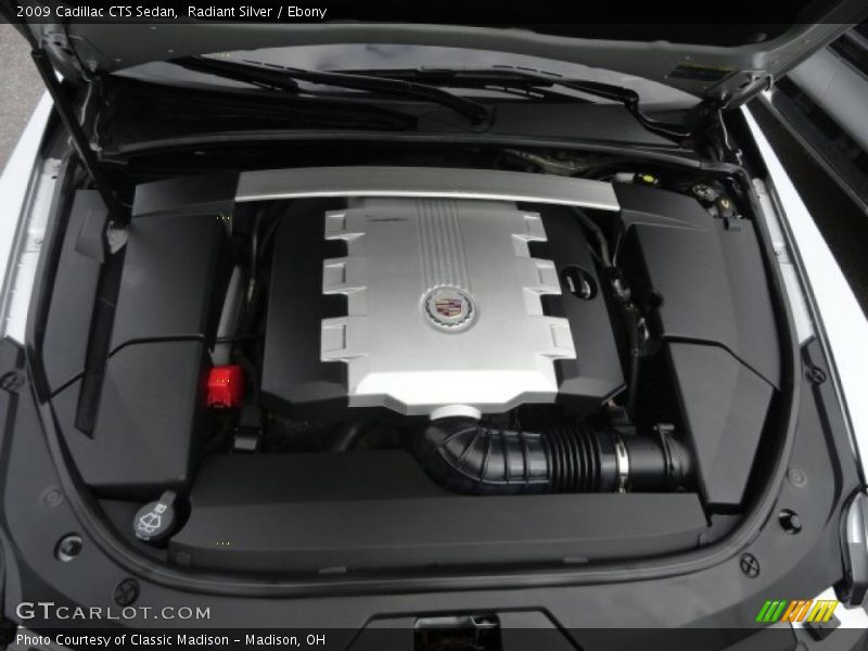 Radiant Silver / Ebony 2009 Cadillac CTS Sedan