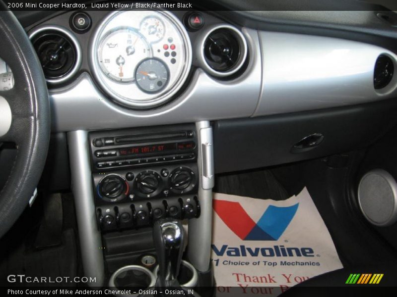 Liquid Yellow / Black/Panther Black 2006 Mini Cooper Hardtop