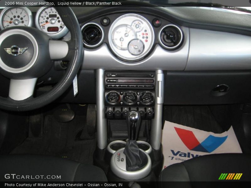 Liquid Yellow / Black/Panther Black 2006 Mini Cooper Hardtop