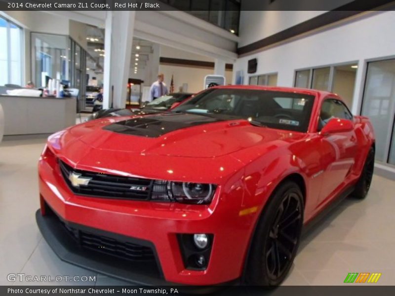 Front 3/4 View of 2014 Camaro ZL1 Coupe