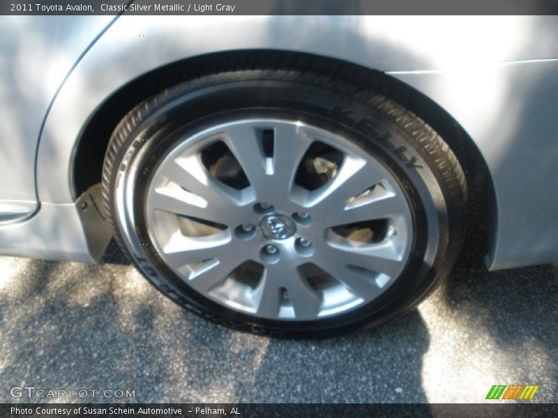 Classic Silver Metallic / Light Gray 2011 Toyota Avalon