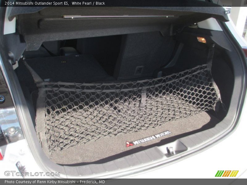 White Pearl / Black 2014 Mitsubishi Outlander Sport ES