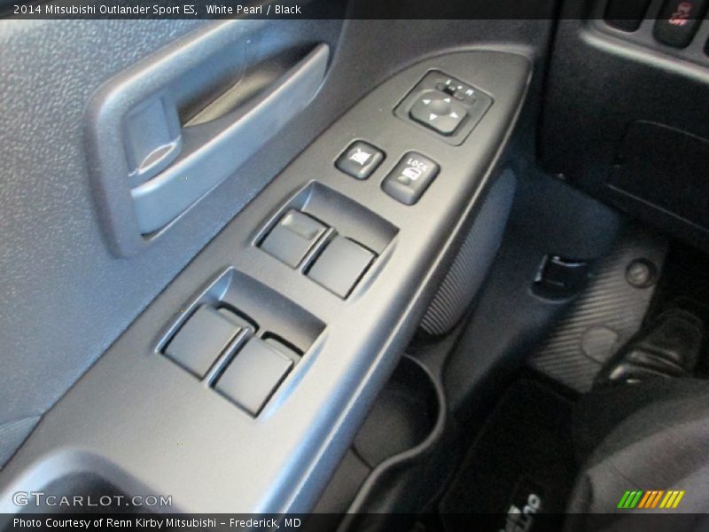 White Pearl / Black 2014 Mitsubishi Outlander Sport ES