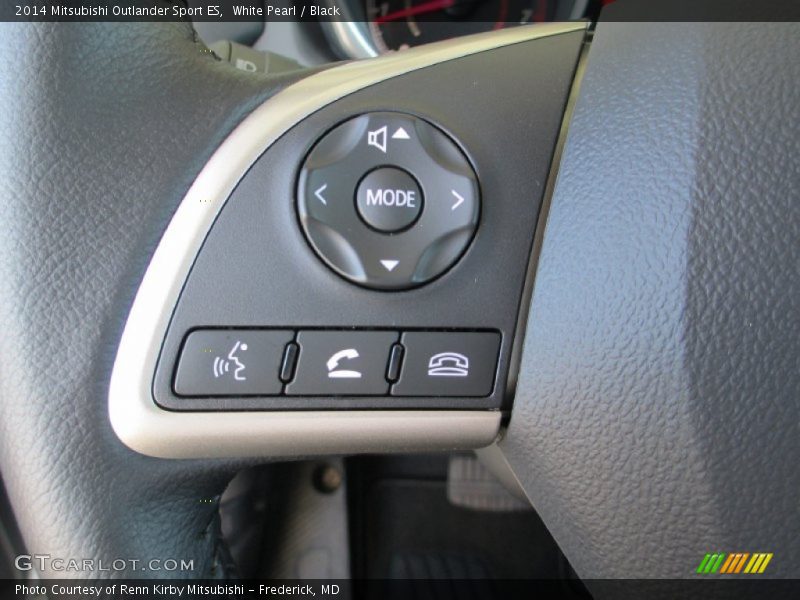 White Pearl / Black 2014 Mitsubishi Outlander Sport ES