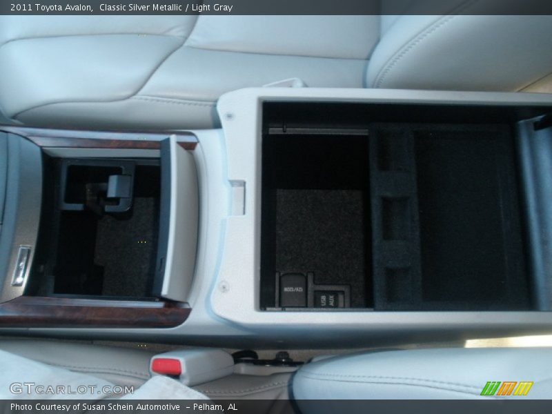 Classic Silver Metallic / Light Gray 2011 Toyota Avalon