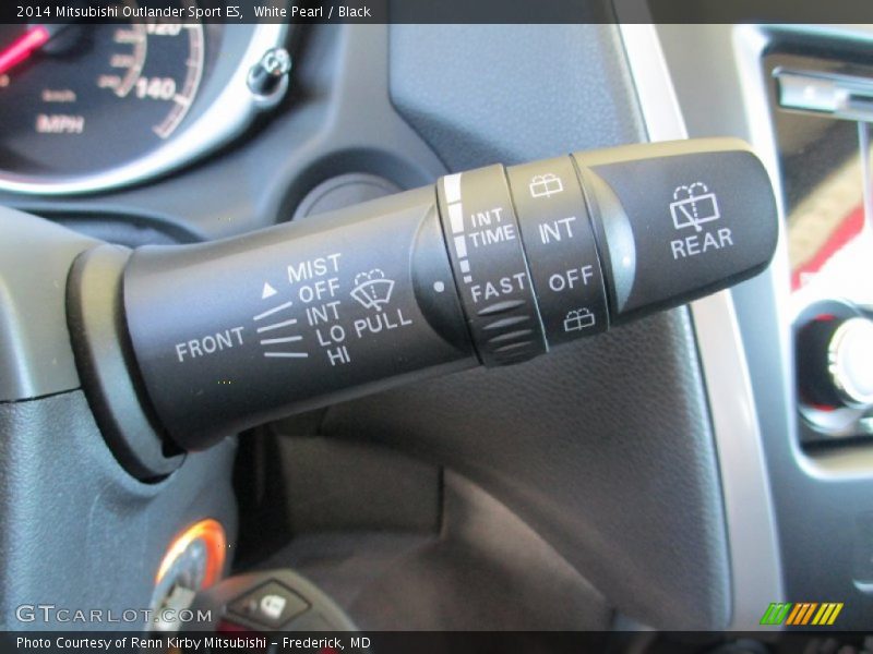 White Pearl / Black 2014 Mitsubishi Outlander Sport ES