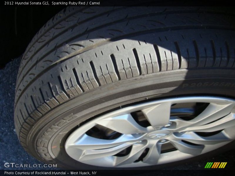 Sparkling Ruby Red / Camel 2012 Hyundai Sonata GLS
