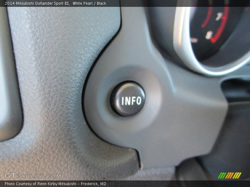 White Pearl / Black 2014 Mitsubishi Outlander Sport ES