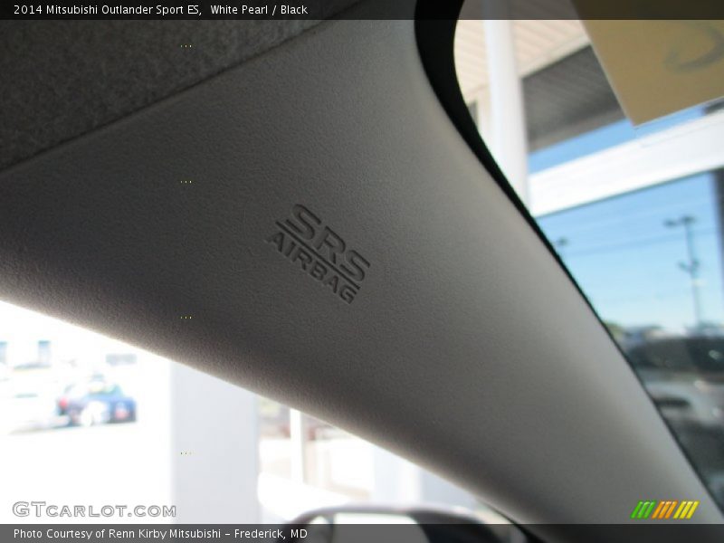 White Pearl / Black 2014 Mitsubishi Outlander Sport ES
