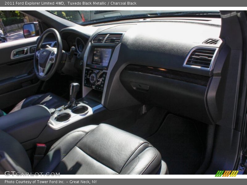 Tuxedo Black Metallic / Charcoal Black 2011 Ford Explorer Limited 4WD