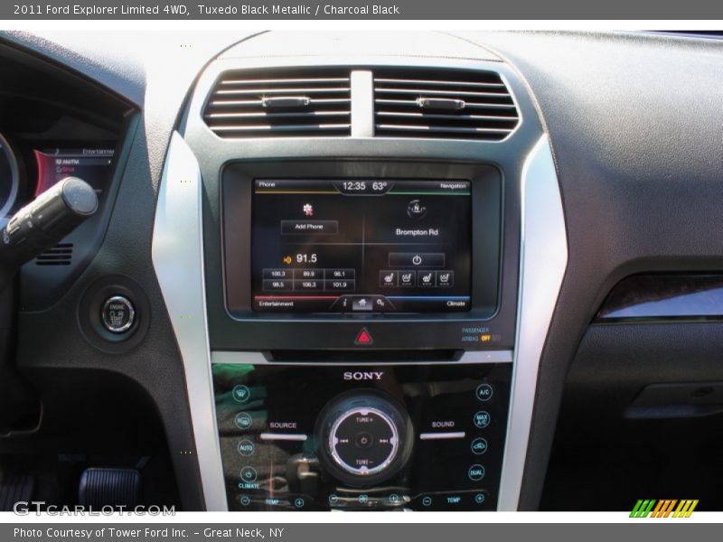 Tuxedo Black Metallic / Charcoal Black 2011 Ford Explorer Limited 4WD