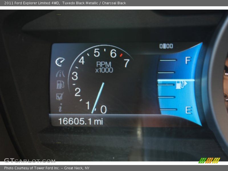 Tuxedo Black Metallic / Charcoal Black 2011 Ford Explorer Limited 4WD
