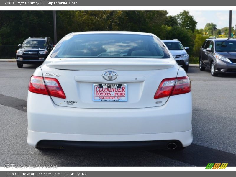 Super White / Ash 2008 Toyota Camry LE