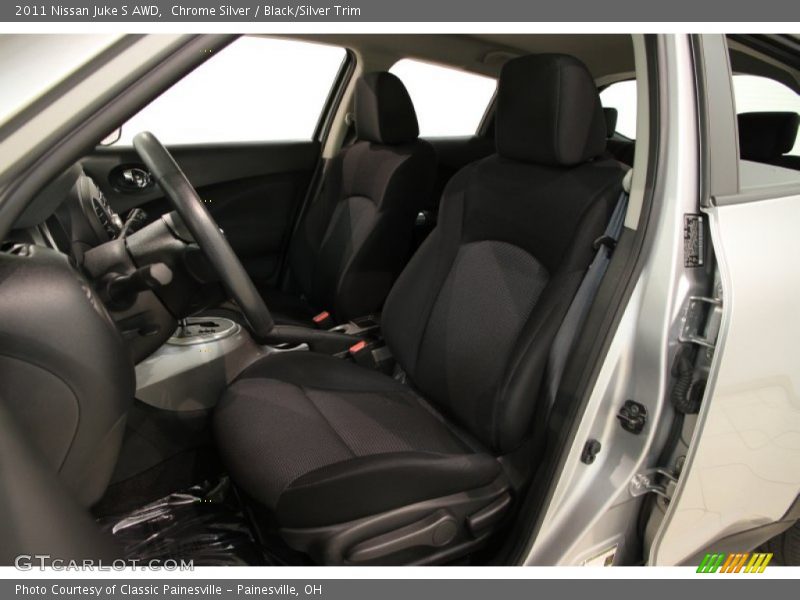 Chrome Silver / Black/Silver Trim 2011 Nissan Juke S AWD