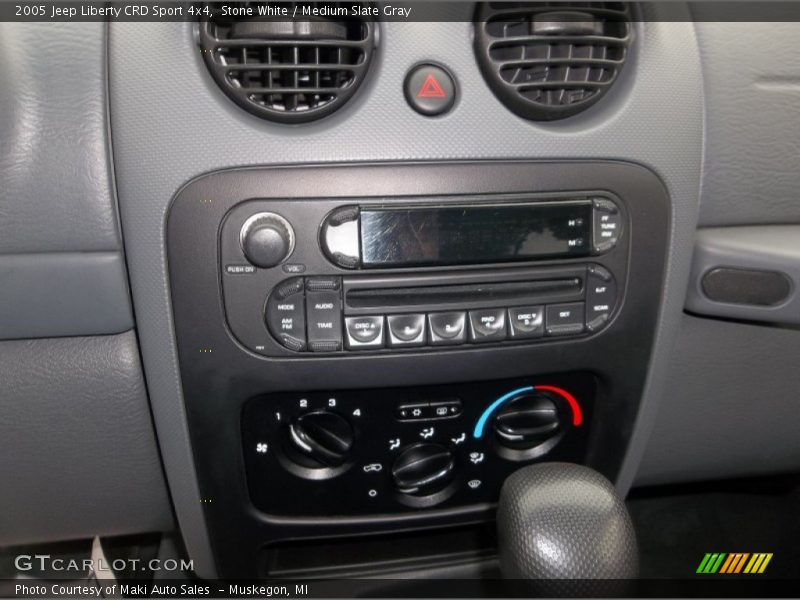 Stone White / Medium Slate Gray 2005 Jeep Liberty CRD Sport 4x4