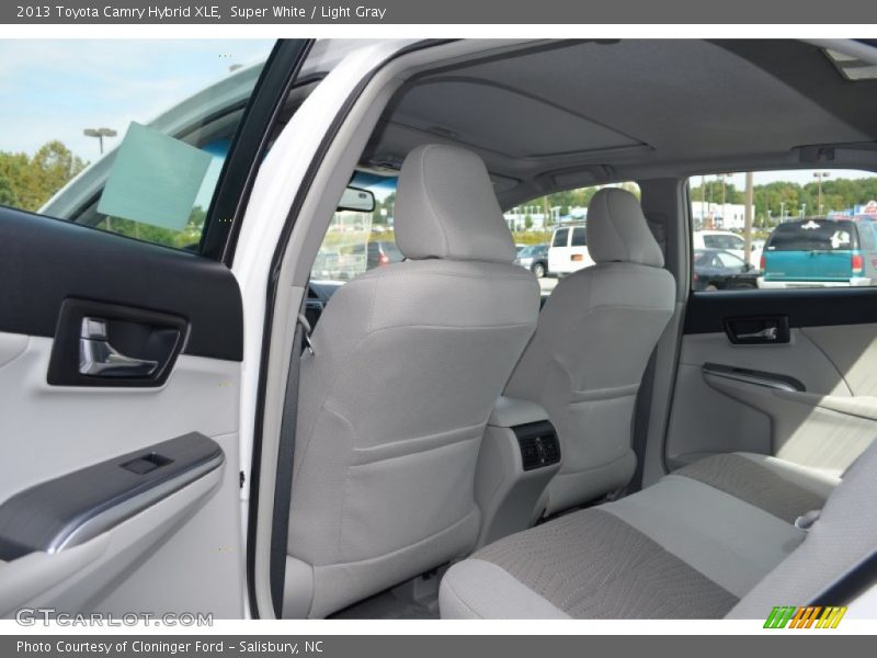 Super White / Light Gray 2013 Toyota Camry Hybrid XLE