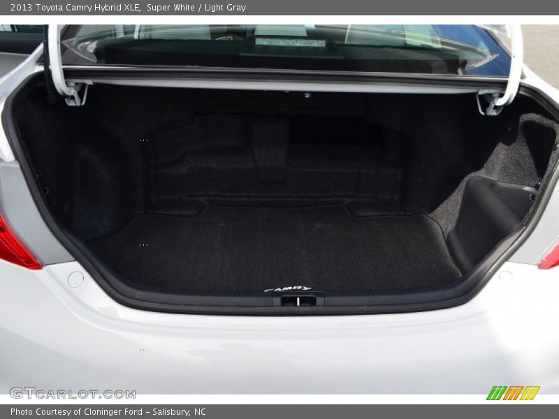 Super White / Light Gray 2013 Toyota Camry Hybrid XLE