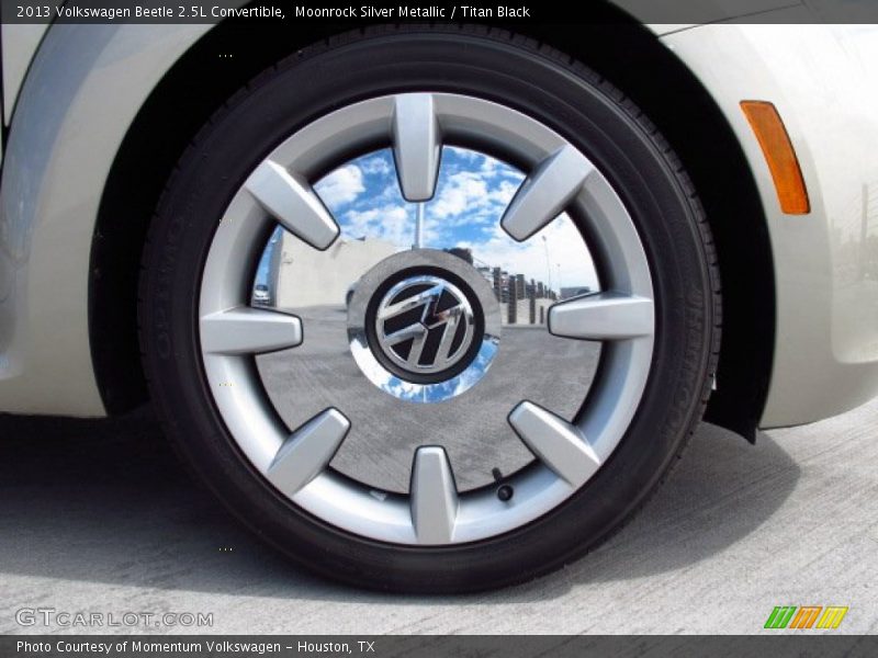 Moonrock Silver Metallic / Titan Black 2013 Volkswagen Beetle 2.5L Convertible