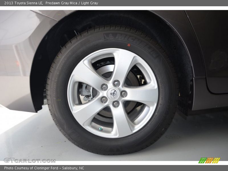 Predawn Gray Mica / Light Gray 2013 Toyota Sienna LE