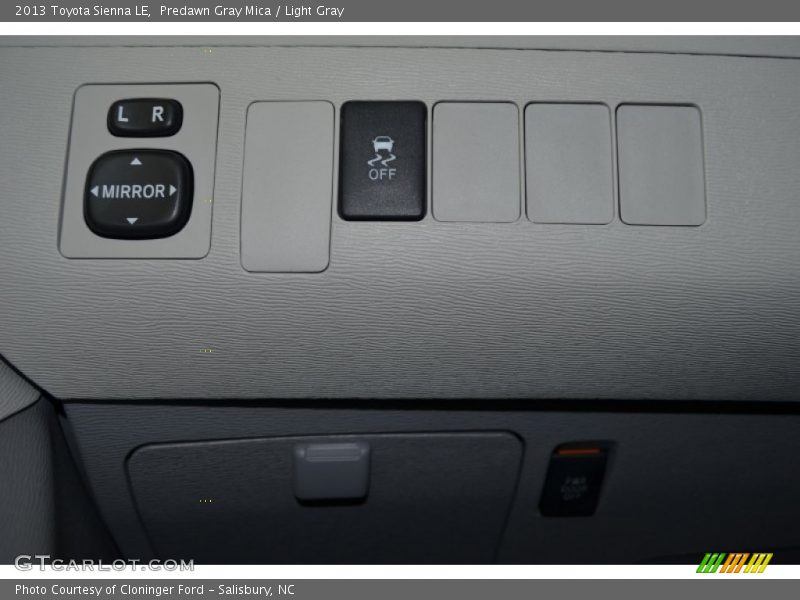 Predawn Gray Mica / Light Gray 2013 Toyota Sienna LE